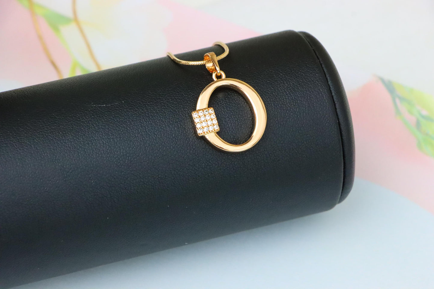 Rose Gold O Letter Pendant with Sparkling CZ Accents, XPPT1426 (2136-1)