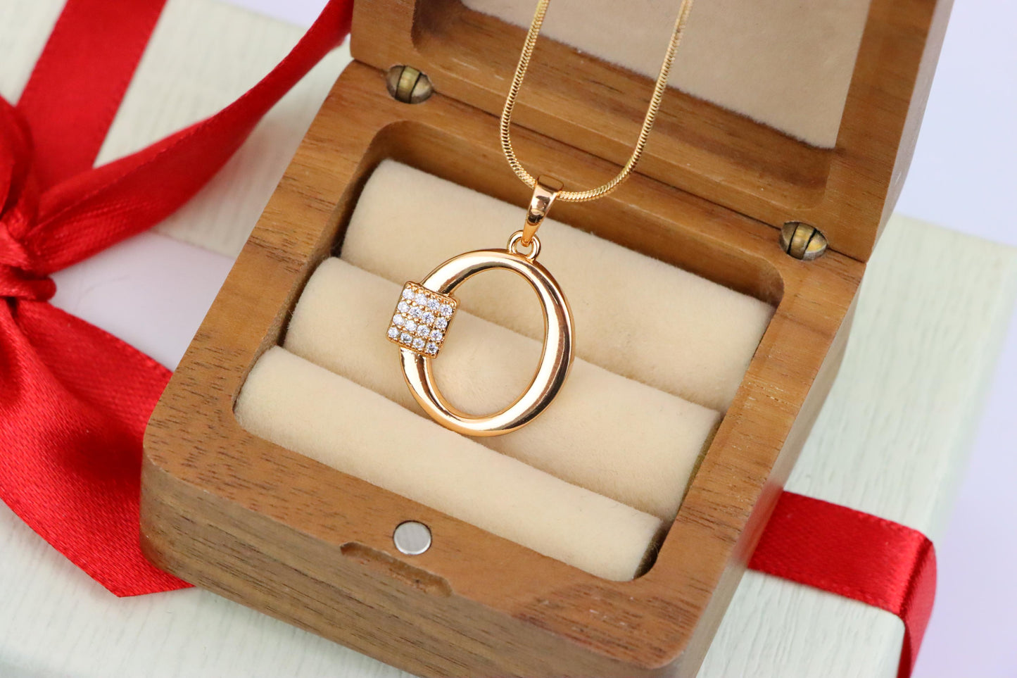 Rose Gold O Letter Pendant with Sparkling CZ Accents, XPPT1426 (2136-1)