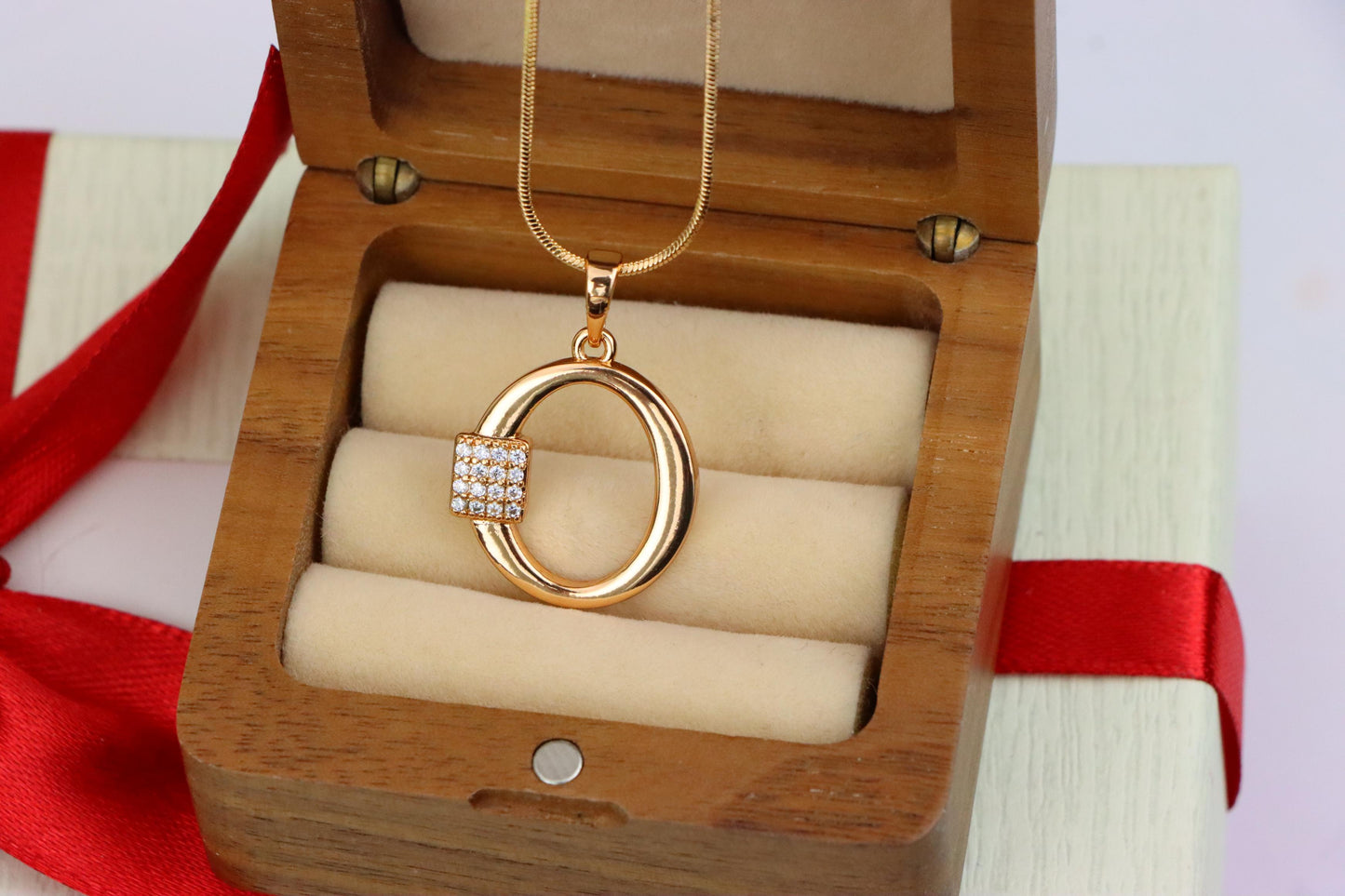 Rose Gold O Letter Pendant with Sparkling CZ Accents, XPPT1426 (2136-1)