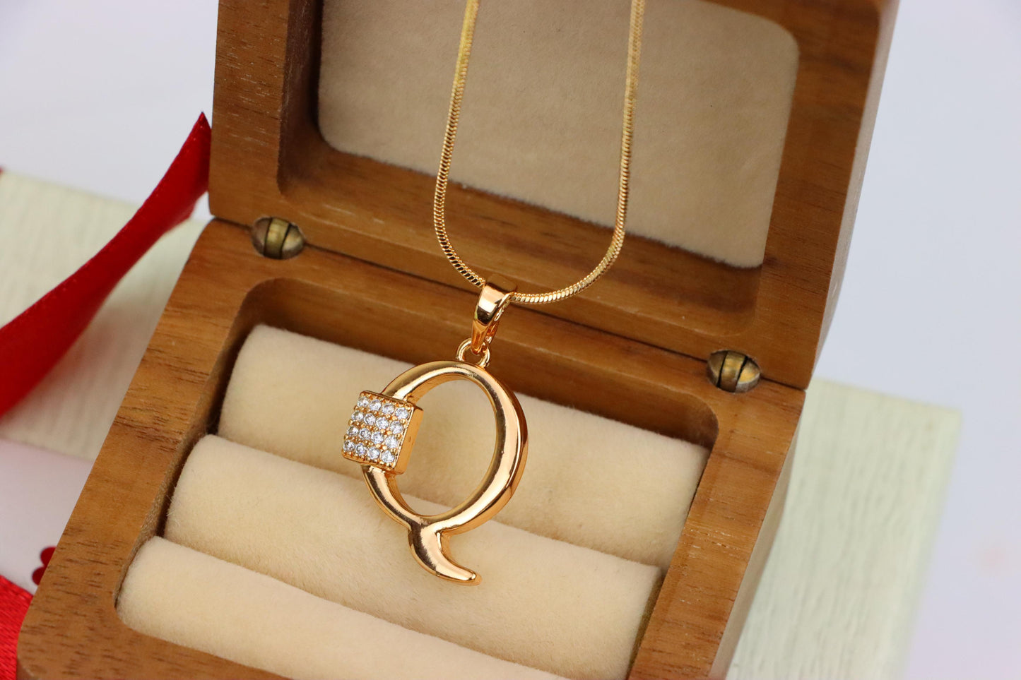 Rose Gold Q Letter Pendant with CZ Detailing, XPPT1428 (2136-1)