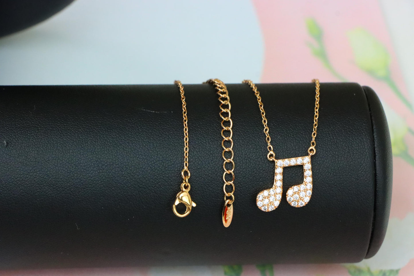 Sparkling Music Note Pendant Rose Gold Necklace, XPNL1892 (2160-5)