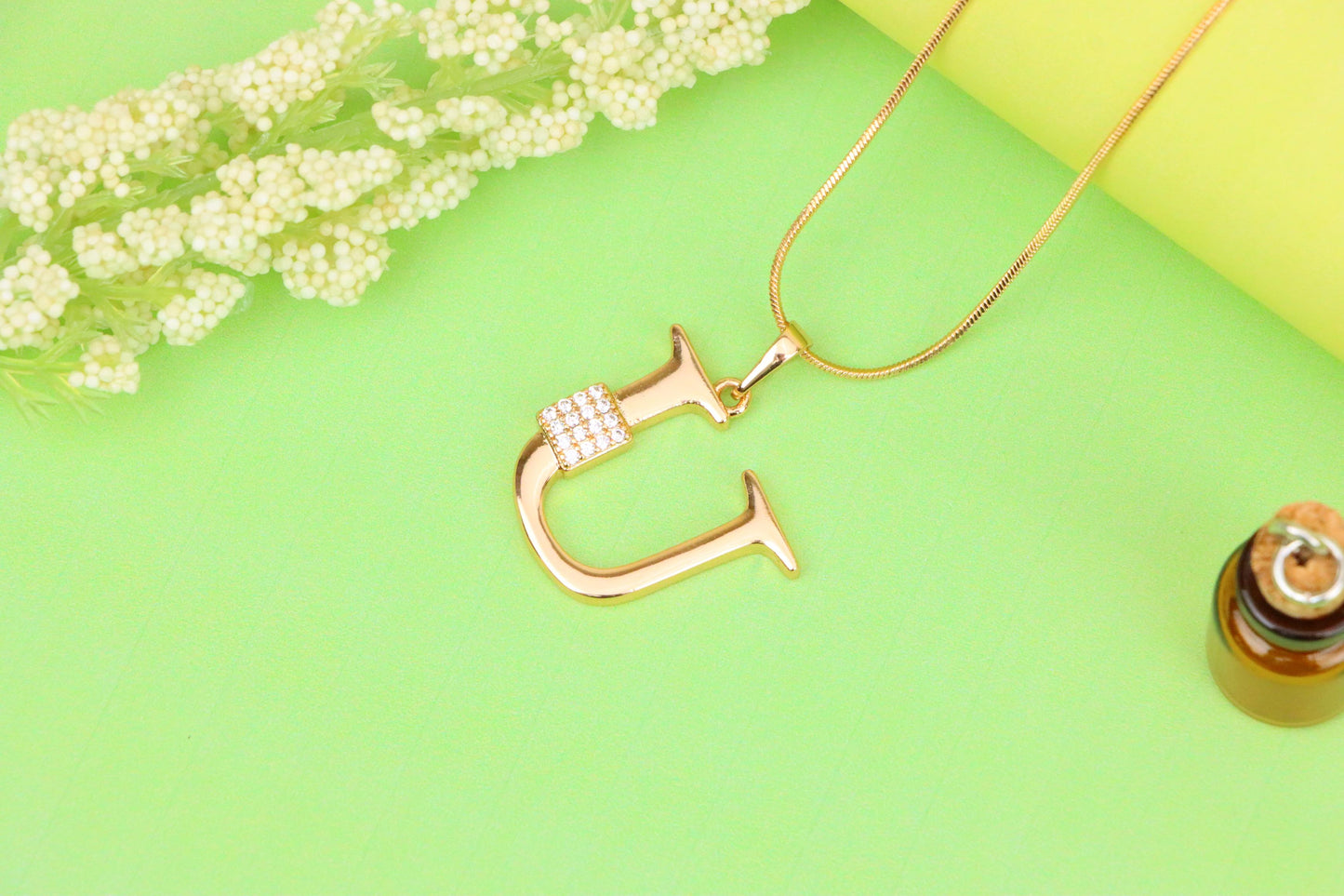 Rose Gold U Letter Pendant with CZ Stones Elegant Jewelry, XPPT1432 (2136-1)