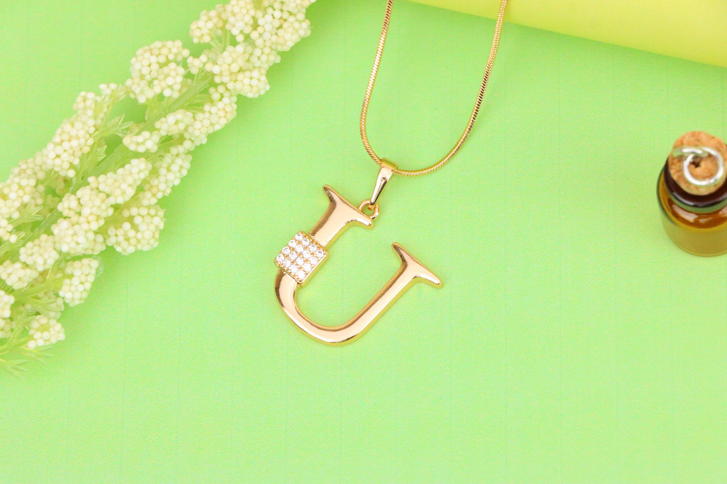 Rose Gold U Letter Pendant with CZ Stones Elegant Jewelry, XPPT1432 (2136-1)