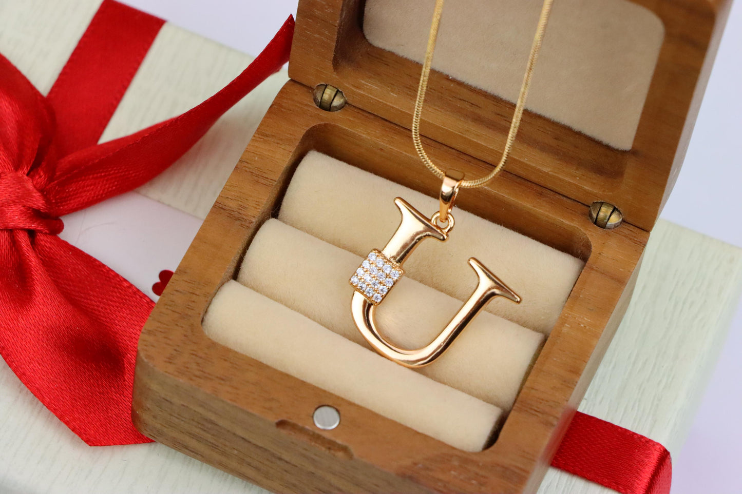 Rose Gold U Letter Pendant with CZ Stones Elegant Jewelry, XPPT1432 (2136-1)