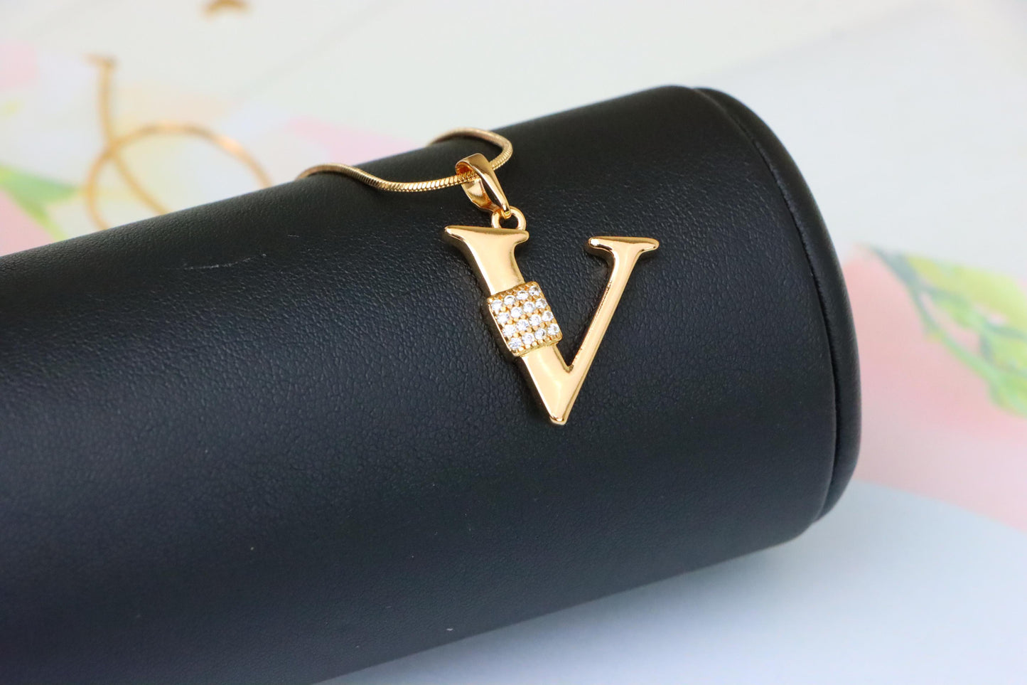 Rose Gold V Letter Pendant with CZ Accents, XPPT1433 (2136-1)