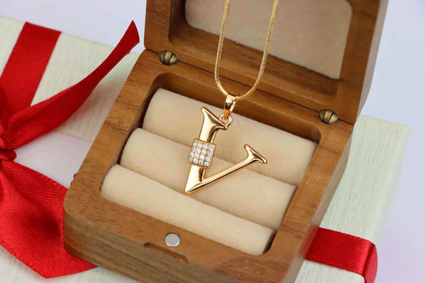 Rose Gold V Letter Pendant with CZ Accents, XPPT1433 (2136-1)