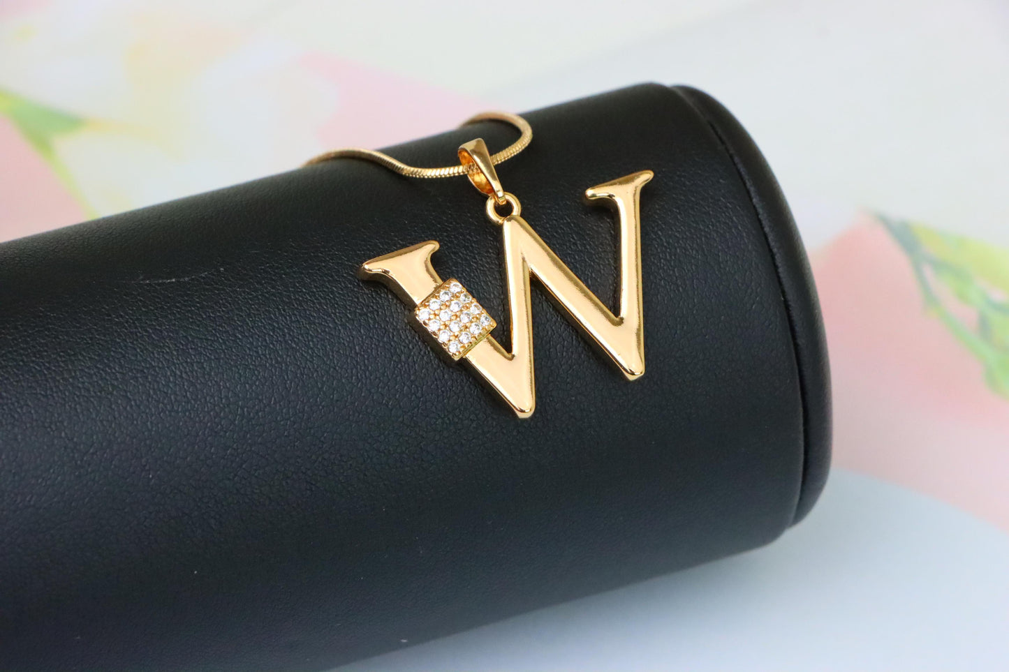 Rose Gold W Letter Pendant with CZ Detail Elegant Charm, XPPT1434 (2136-1)
