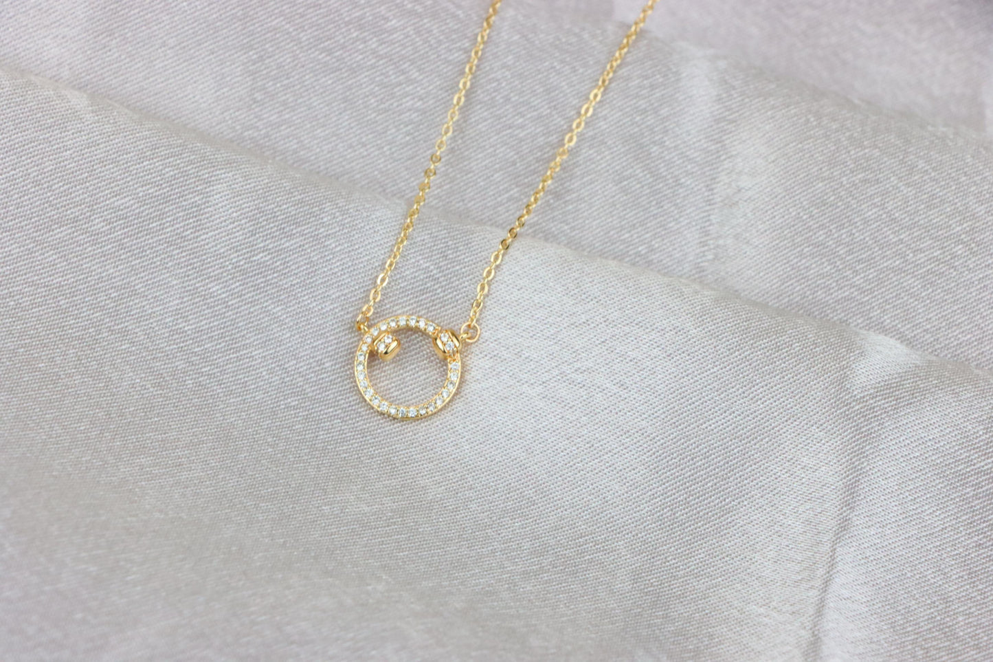 Elegant Rose Gold Circle Pendant Necklace with Crystal Detailing, XPNL1896 (2160-9)
