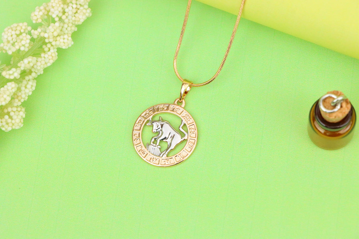 Rose Gold Taurus Zodiac Pendant with Bull Motif and Symbol Ring, XPPT1446 (2136-9)