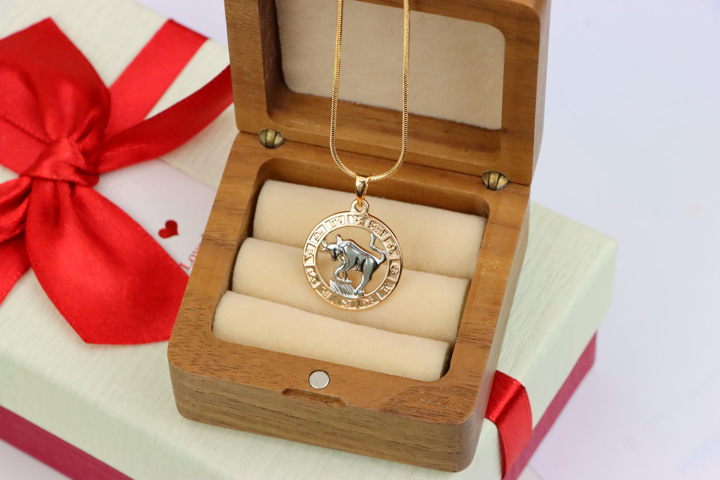 Rose Gold Taurus Zodiac Pendant with Bull Motif and Symbol Ring, XPPT1446 (2136-9)