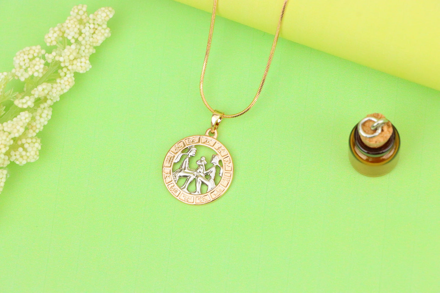 Rose Gold Gemini Zodiac Pendant with Twin Motif and Symbol Circle, XPPT1447 (2136-9)