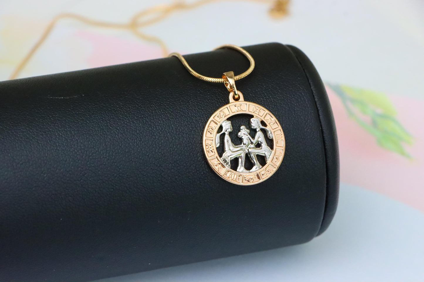 Rose Gold Gemini Zodiac Pendant with Twin Motif and Symbol Circle, XPPT1447 (2136-9)