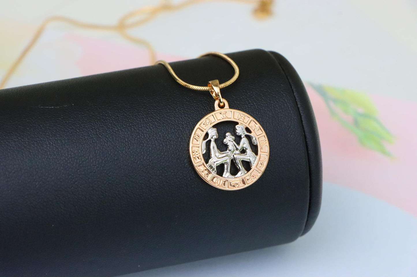 Rose Gold Gemini Zodiac Pendant with Twin Motif and Symbol Circle, XPPT1447 (2136-9)