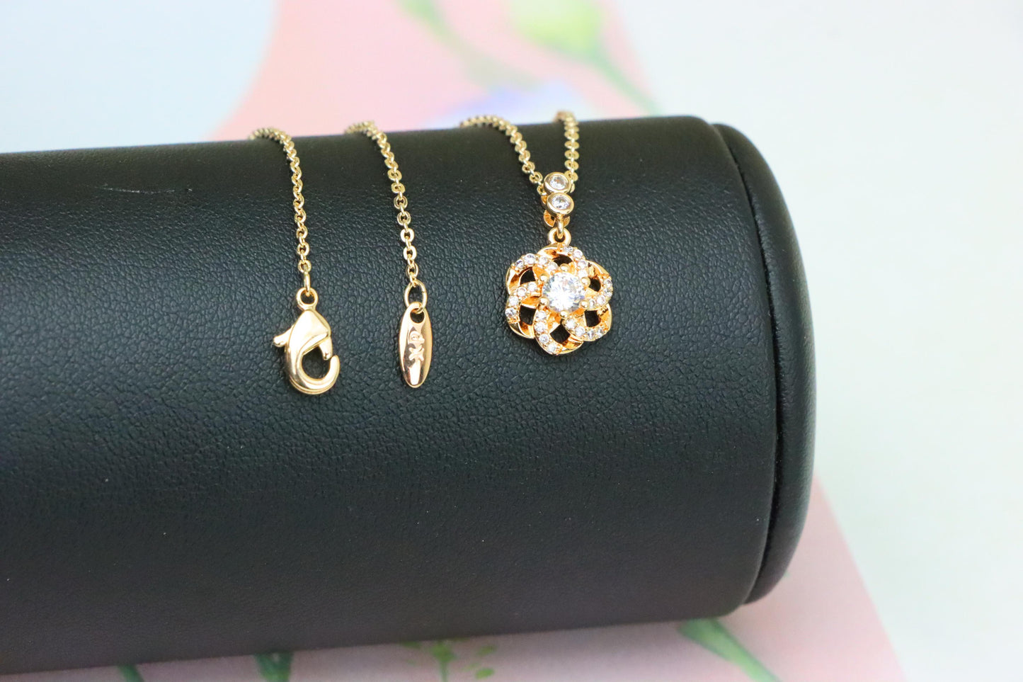 Rose Gold Flower Pendant Necklace with Crystal Detailing, XPNL1907 (2161-10)