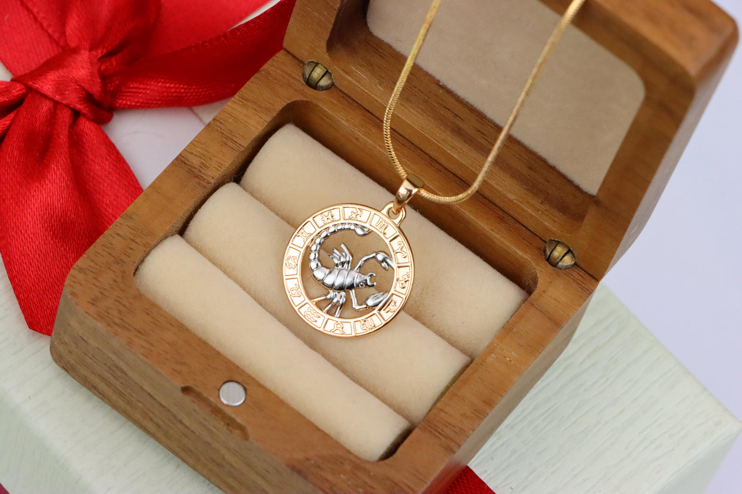 Rose Gold Scorpio Zodiac Pendant with Intricate Scorpion Design, XPPT1454 (2136-9)