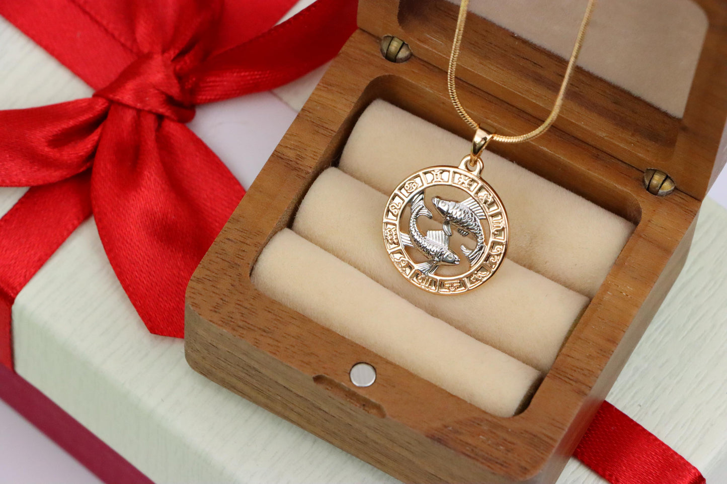 Rose Gold Pisces Zodiac Pendant with Twin Fish Symbol Design, XPPT1456 (2136-9)