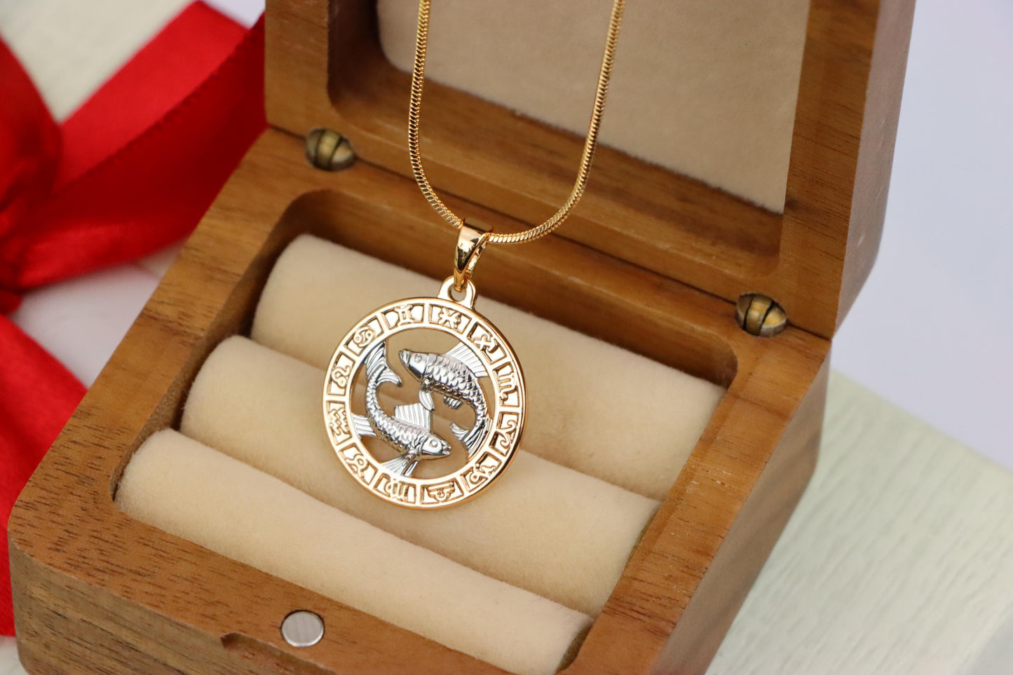 Rose Gold Pisces Zodiac Pendant with Twin Fish Symbol Design, XPPT1456 (2136-9)