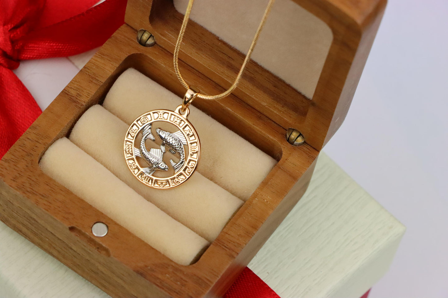 Rose Gold Pisces Zodiac Pendant with Twin Fish Symbol Design, XPPT1456 (2136-9)