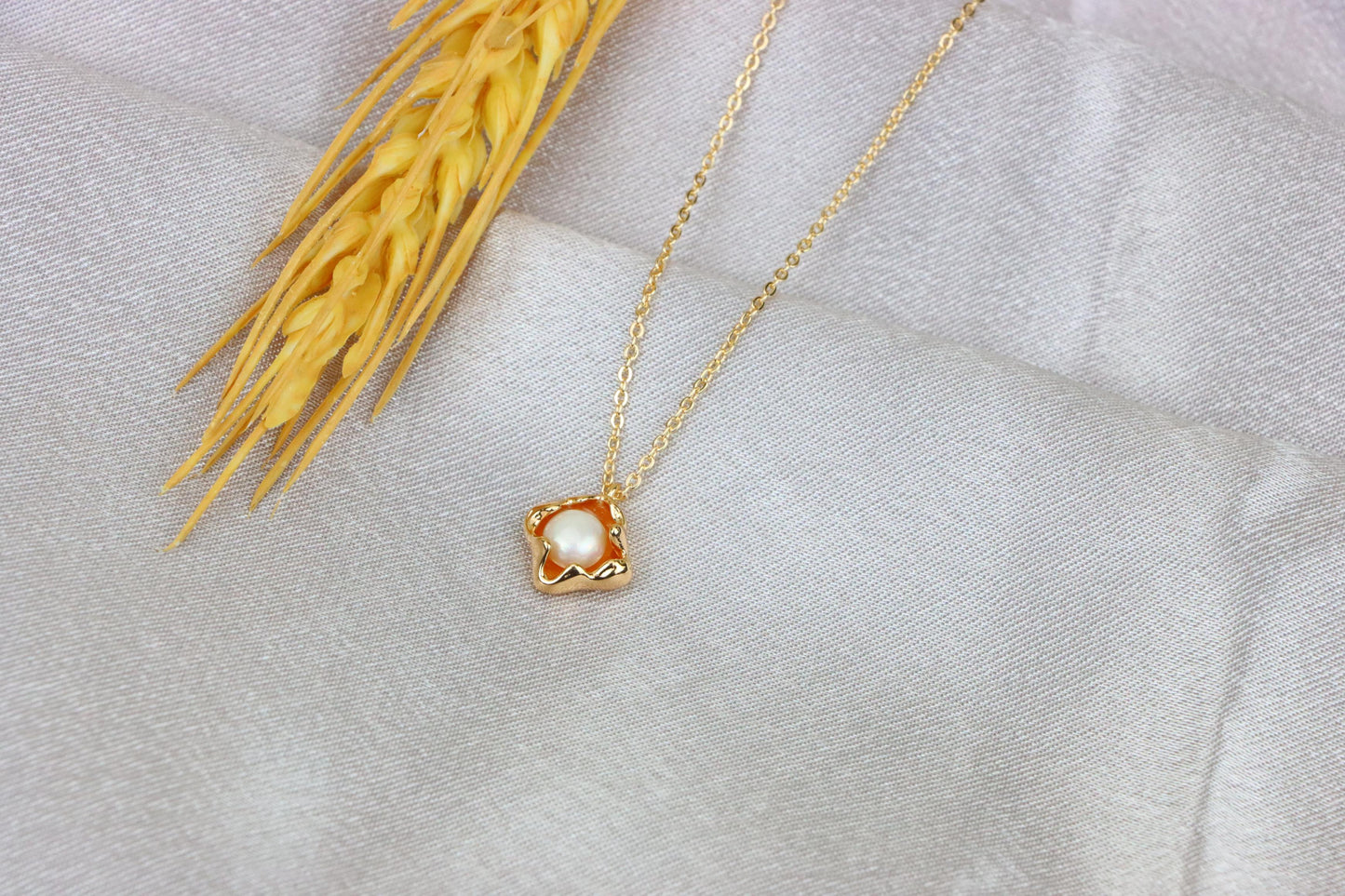 Elegant Rose Gold Pearl Pendant Necklace for Women, XPNL1912 (2162-5)