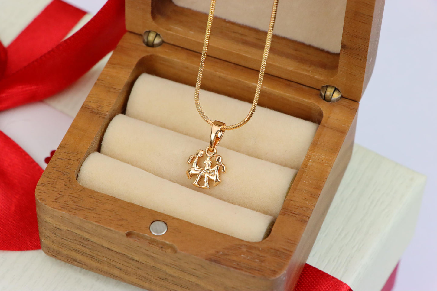 Rose Gold Gemini Pendant in Gold Plated Brass Zodiac Charm, XPPT1464 (2137-2)