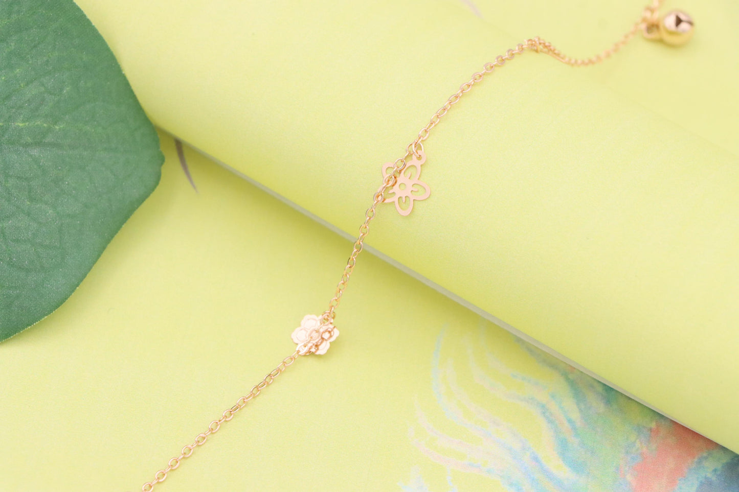 Chic Rose Gold Bracelet with Star & Flower Charms, XPBL1162 (2117-1)