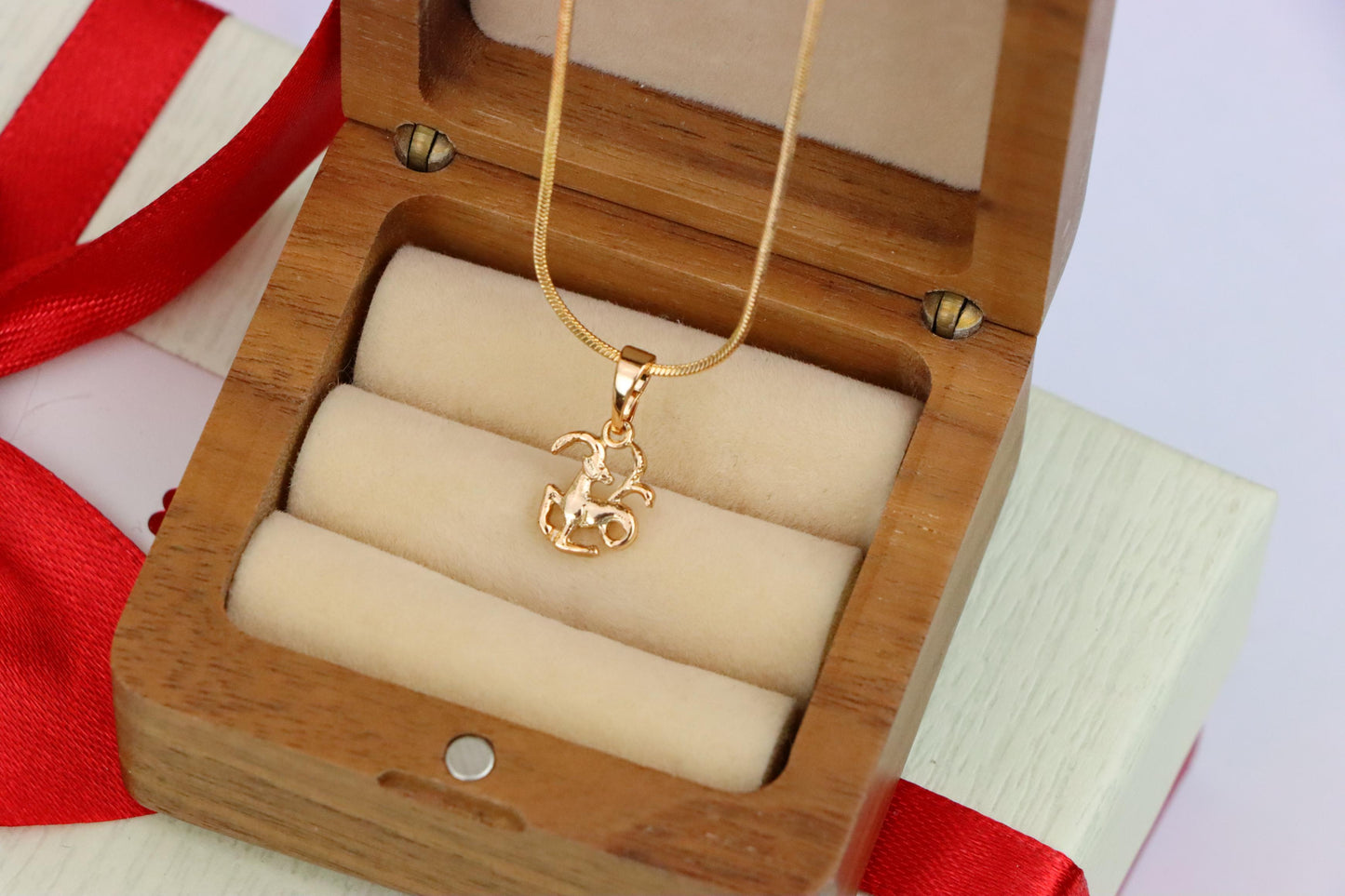 Capricorn Zodiac Rose Gold Pendant Elegant Charm, XPPT1471 (2137-2)