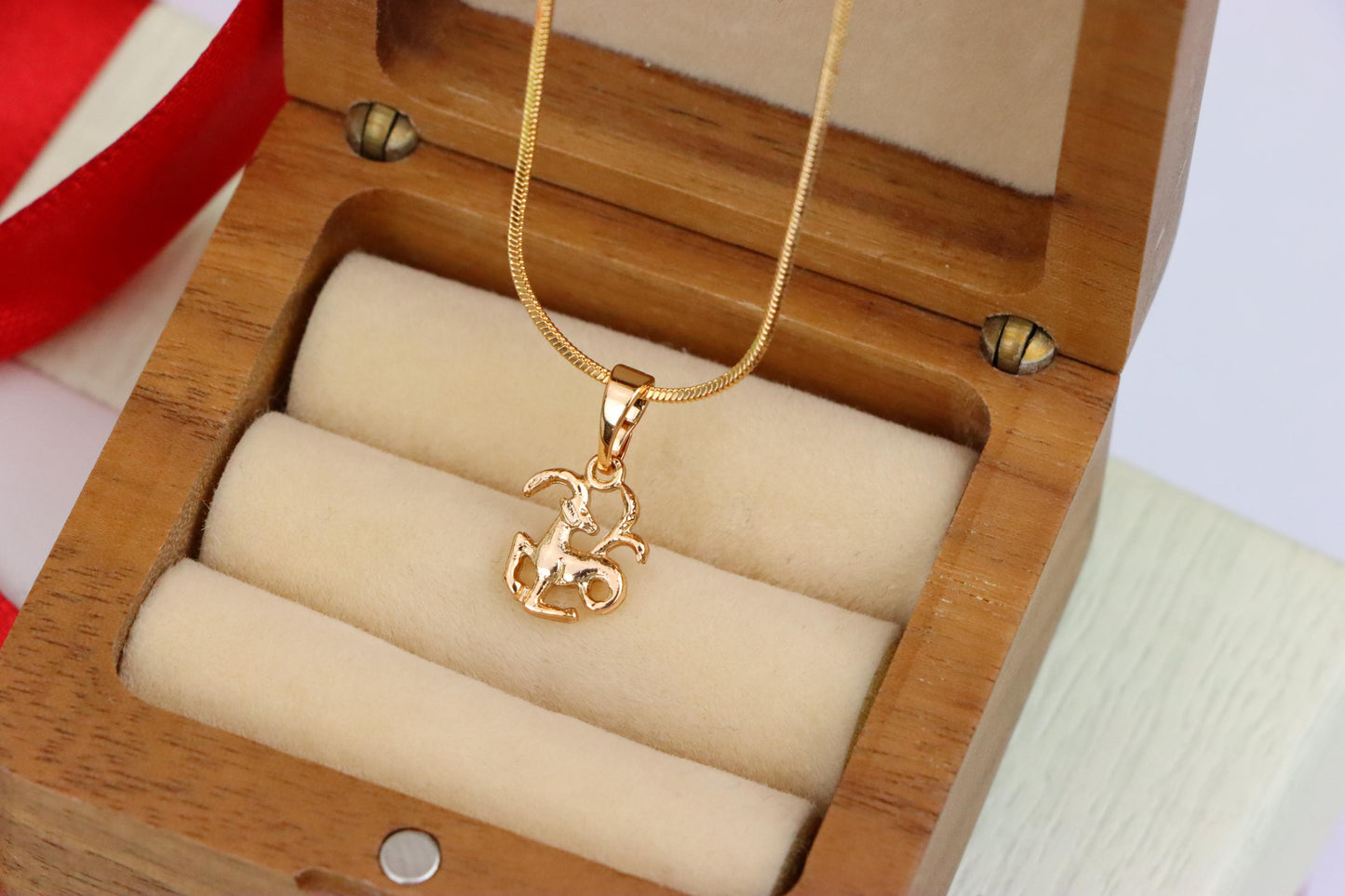 Capricorn Zodiac Rose Gold Pendant Elegant Charm, XPPT1471 (2137-2)