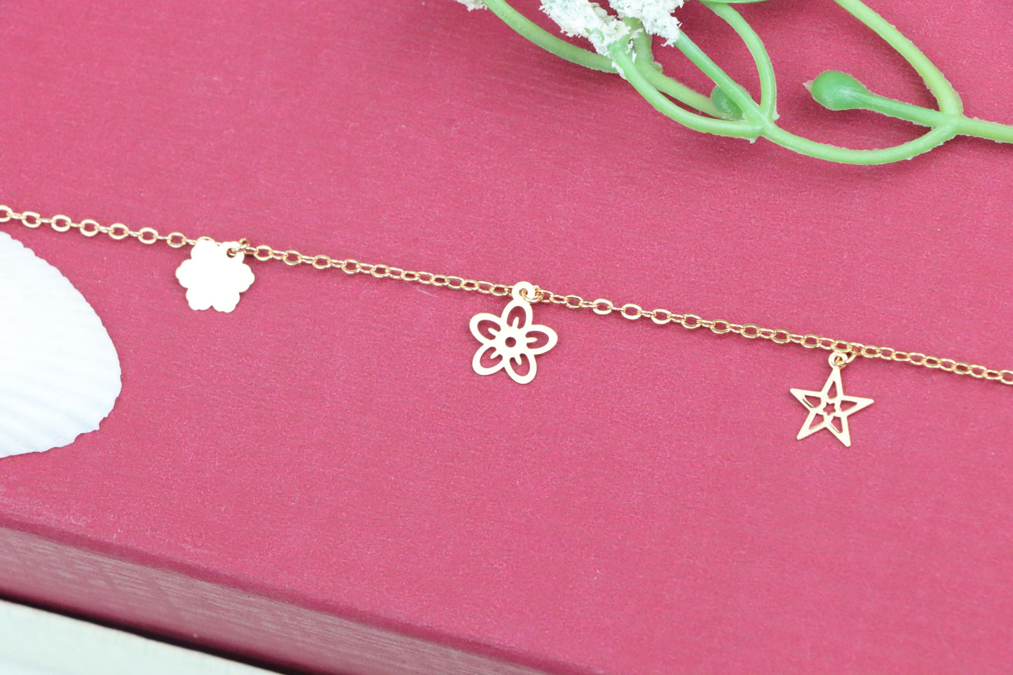 Chic Rose Gold Bracelet with Star & Flower Charms, XPBL1162 (2117-1)