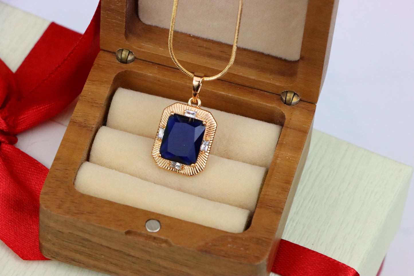 Royal Blue Gold Plated Pendant with Vintage Inspired Frame Design, XPPT1784 (2162-8)