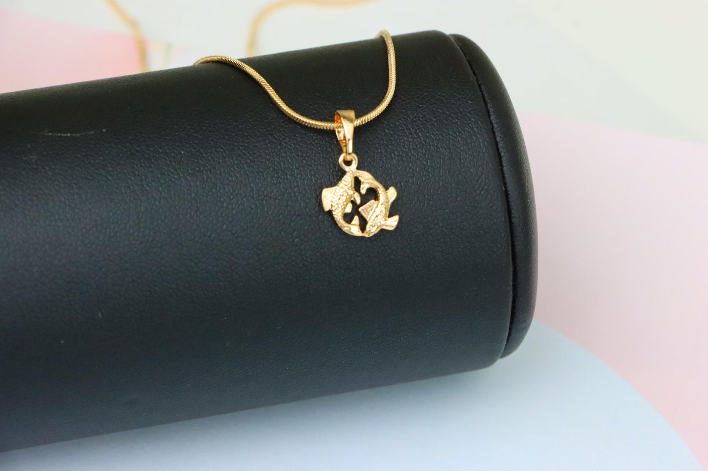 Pisces Zodiac Rose Gold Pendant Artistic Dual Fish Charm, XPPT1473 (2137-2)