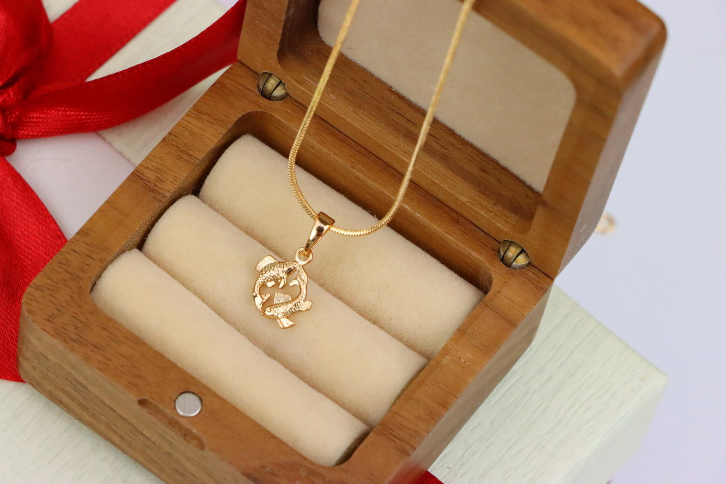Pisces Zodiac Rose Gold Pendant Artistic Dual Fish Charm, XPPT1473 (2137-2)