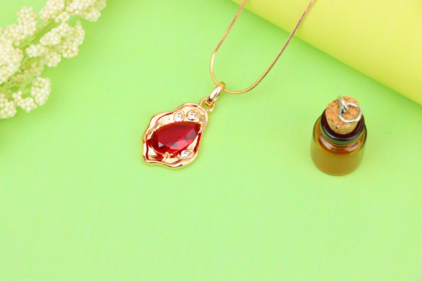 Elegant Red Teardrop Pendant with Gold Plated Irregular Frame, XPPT1729 (2162-9)
