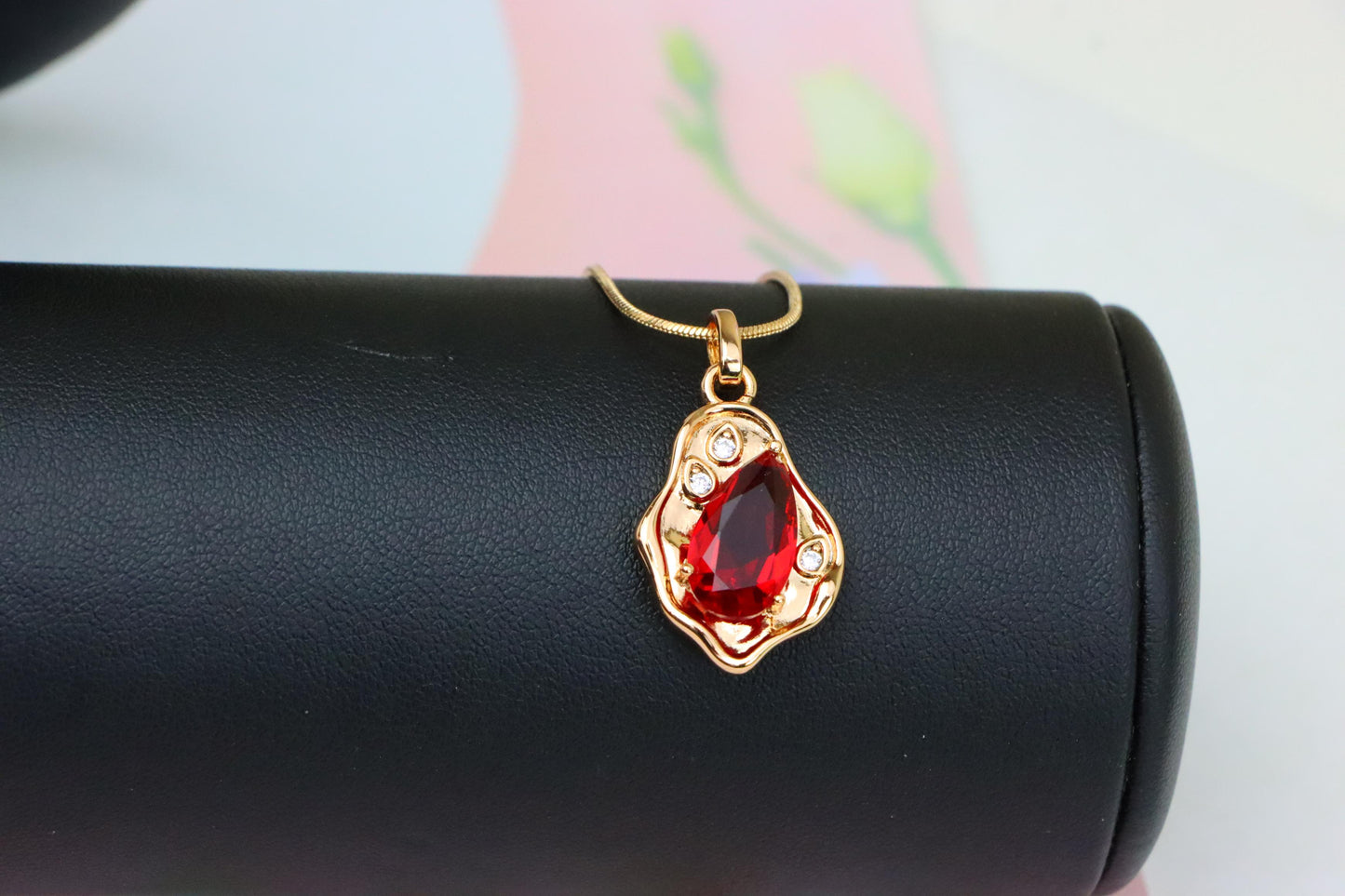 Elegant Red Teardrop Pendant with Gold Plated Irregular Frame, XPPT1729 (2162-9)