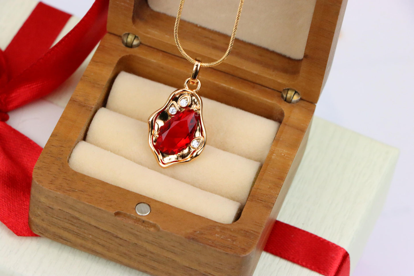 Elegant Red Teardrop Pendant with Gold Plated Irregular Frame, XPPT1729 (2162-9)