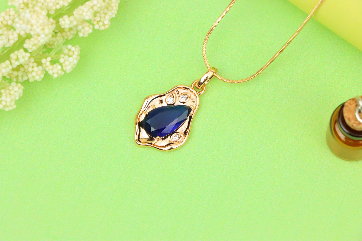 Royal Blue Teardrop Pendant with Gold Plated Frame, XPPT1733 (2162-9)