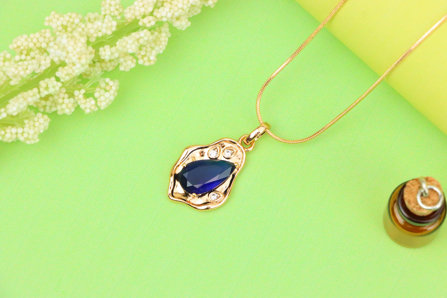 Royal Blue Teardrop Pendant with Gold Plated Frame, XPPT1733 (2162-9)