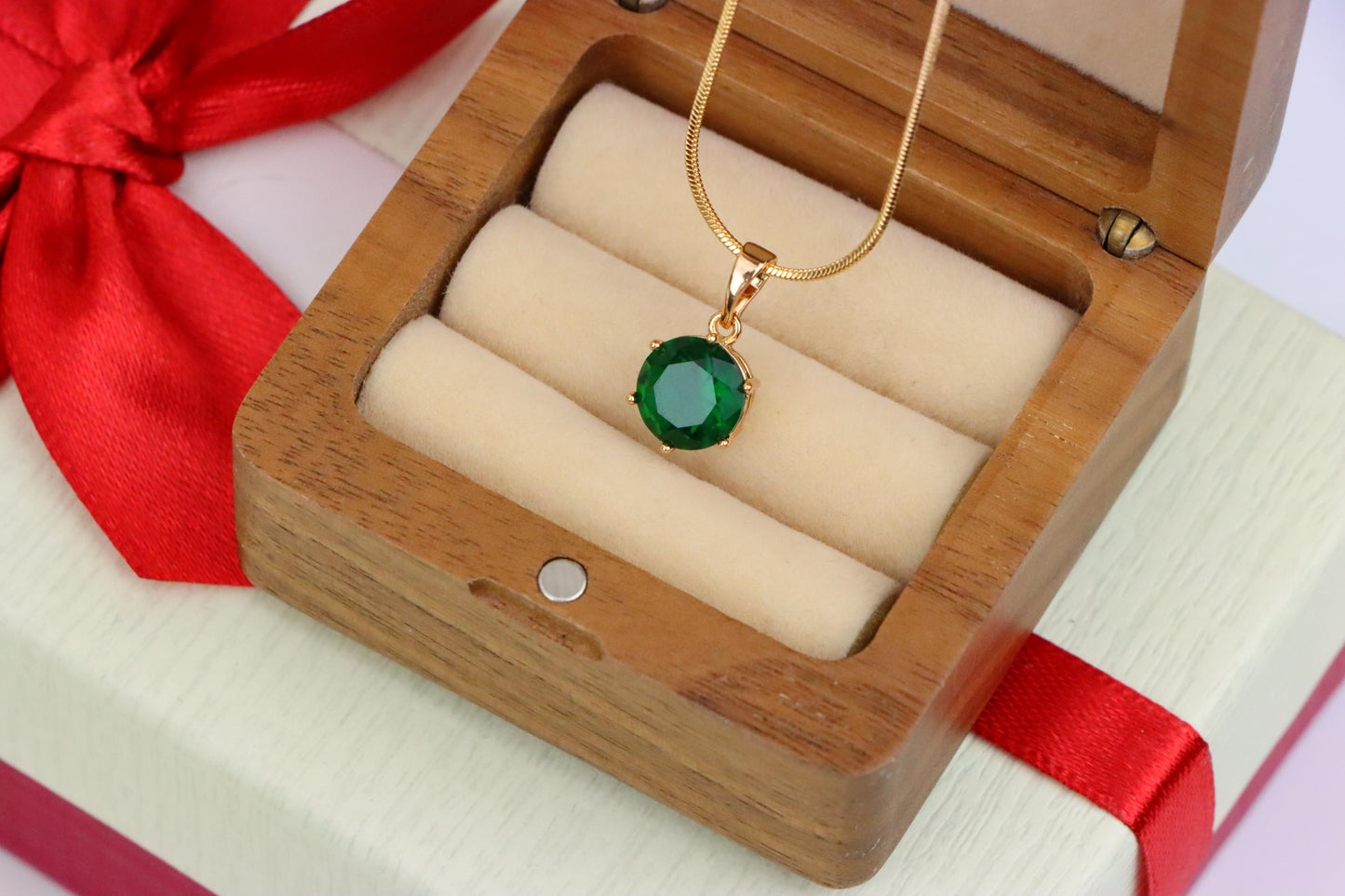 Deep Green Round Pendant in Rose Gold Setting with Prong Detail, XPPT1498 (2139-4)