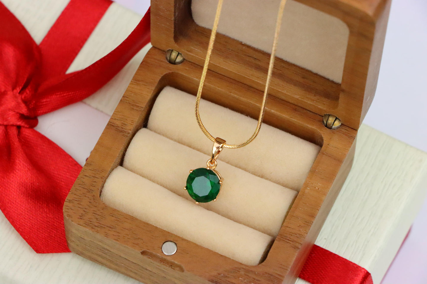 Deep Green Round Pendant in Rose Gold Setting with Prong Detail, XPPT1498 (2139-4)