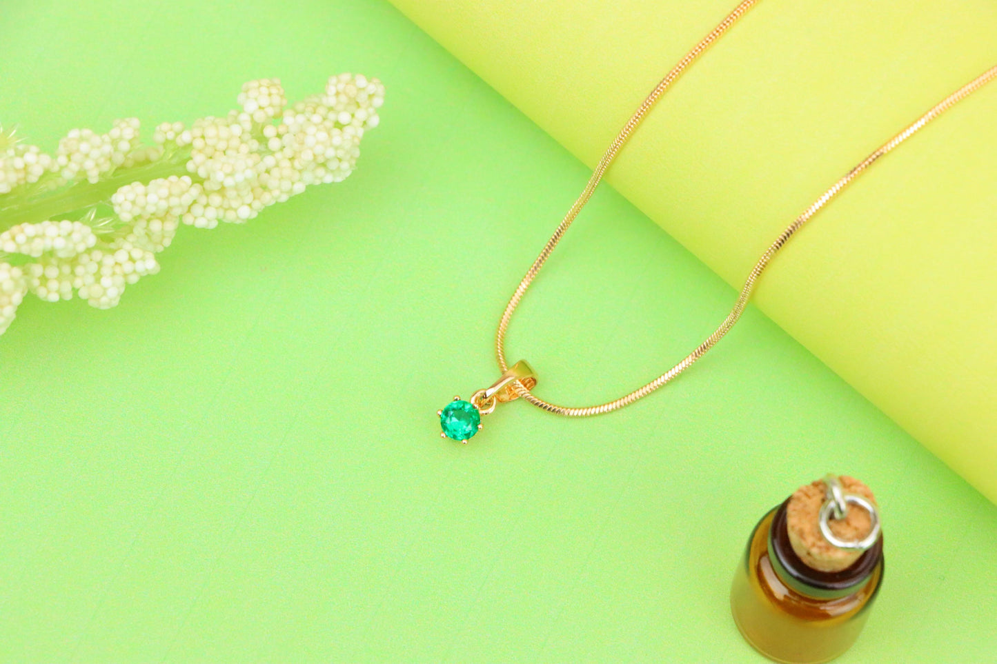 Tiny Round Green Pendant in Gold Finish for Minimalist Style, XPPT1652 (2163-3)