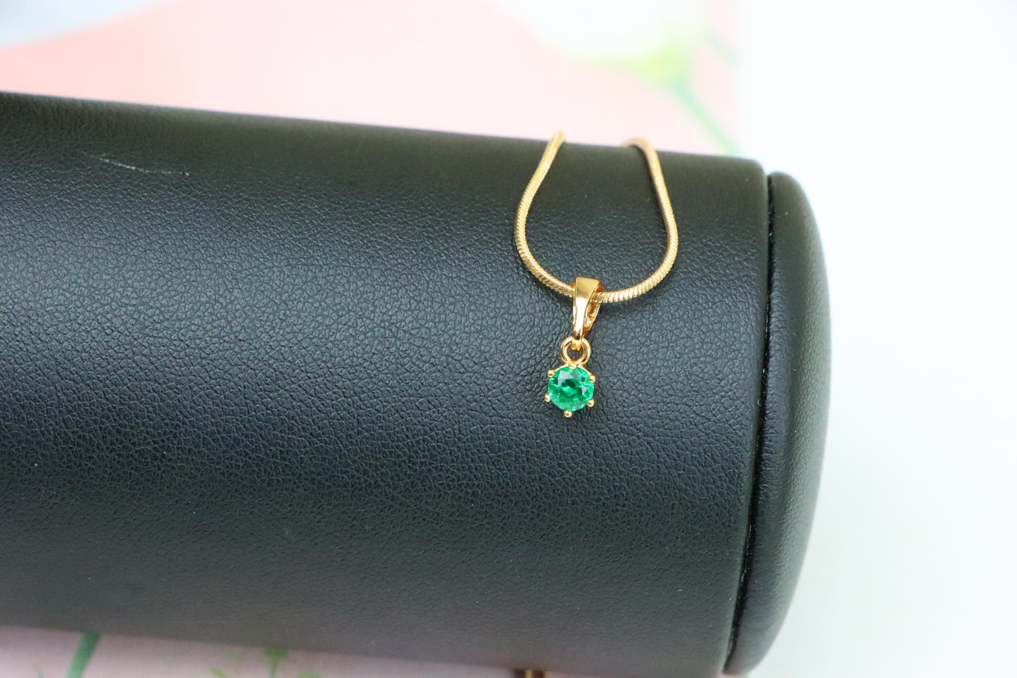 Tiny Round Green Pendant in Gold Finish for Minimalist Style, XPPT1652 (2163-3)