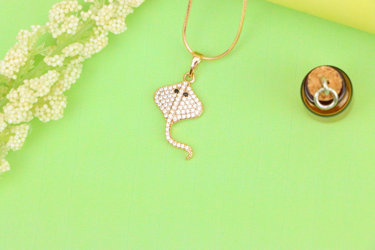 Sparkling Stingray Design Rose Gold Pendant with Crystal Accents, XPPT1503 (2139-6)