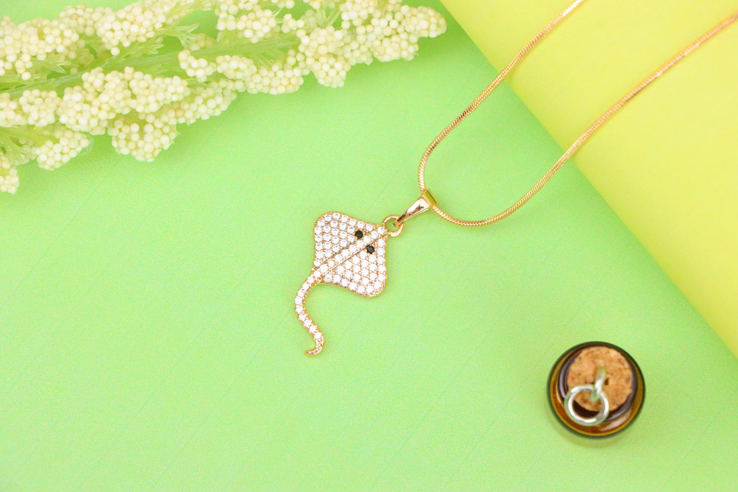 Sparkling Stingray Design Rose Gold Pendant with Crystal Accents, XPPT1503 (2139-6)