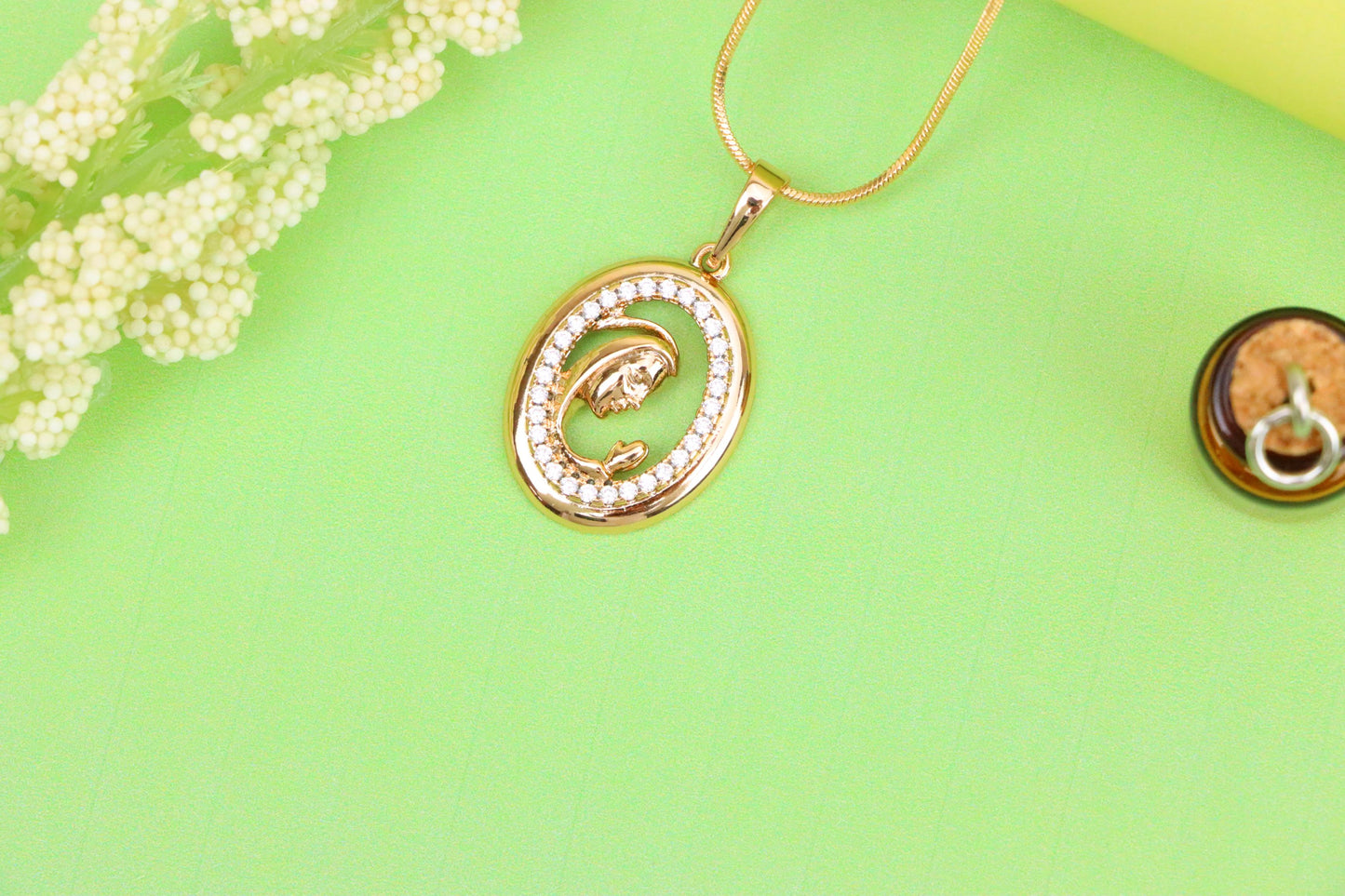 Rose Gold Oval Pendant with Mother and Child Crystal Frame Design, XPPT1511 (2140-4)