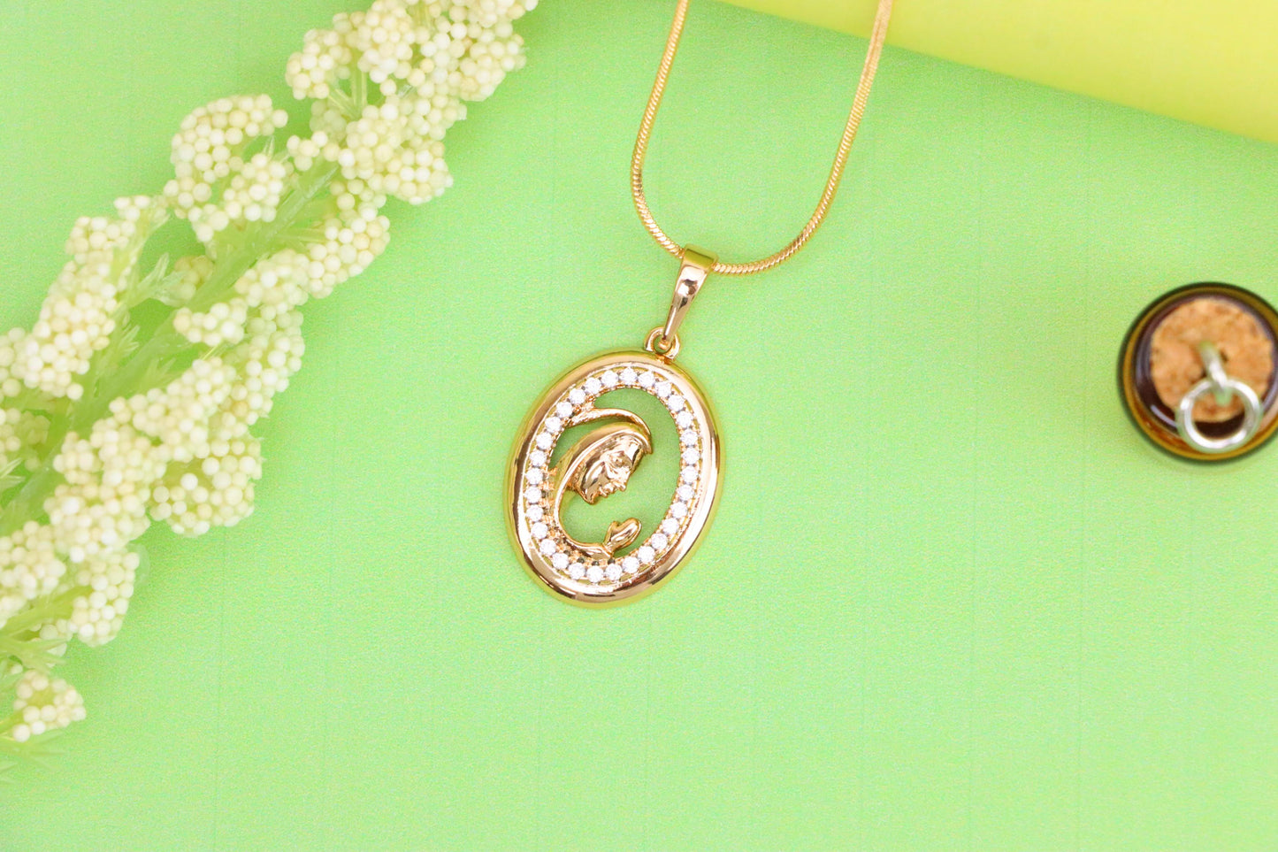 Rose Gold Oval Pendant with Mother and Child Crystal Frame Design, XPPT1511 (2140-4)