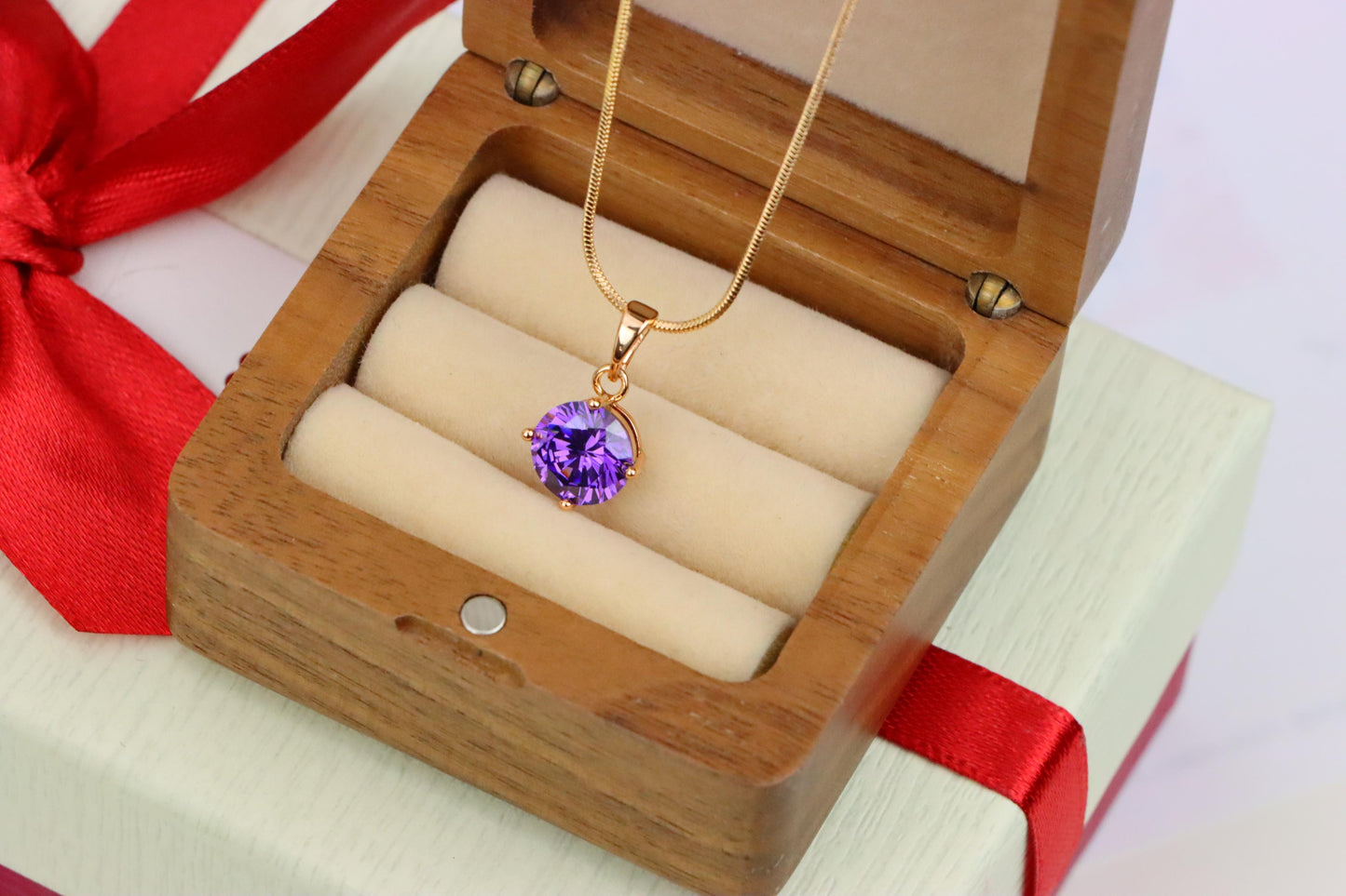 Shimmering Round Purple Pendant in Gold Plated Brass Setting, XPPT1665 (2164-1)