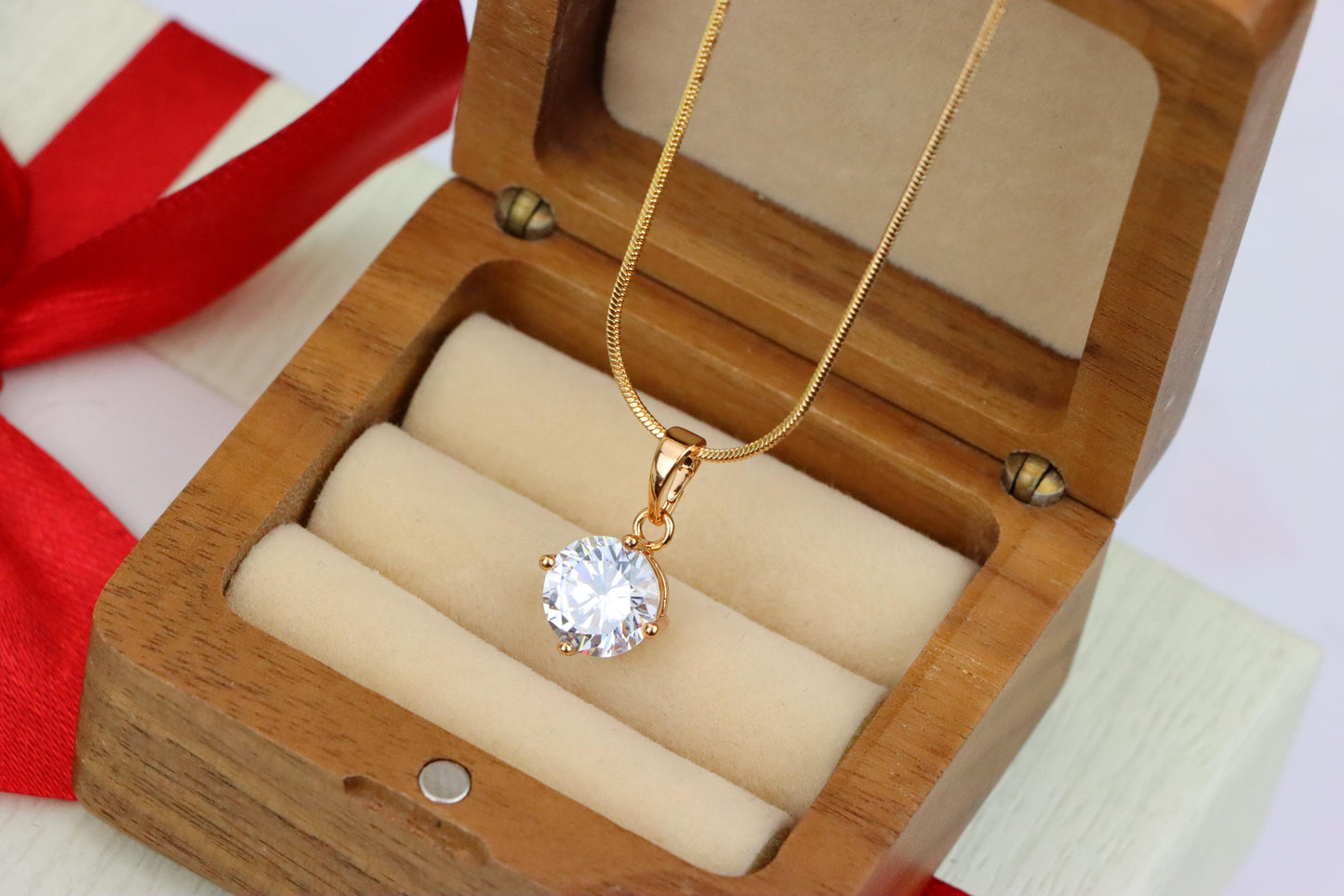 Elegant Round White Pendant in Gold Plated Brass for Women, XPPT1666 (2164-1)