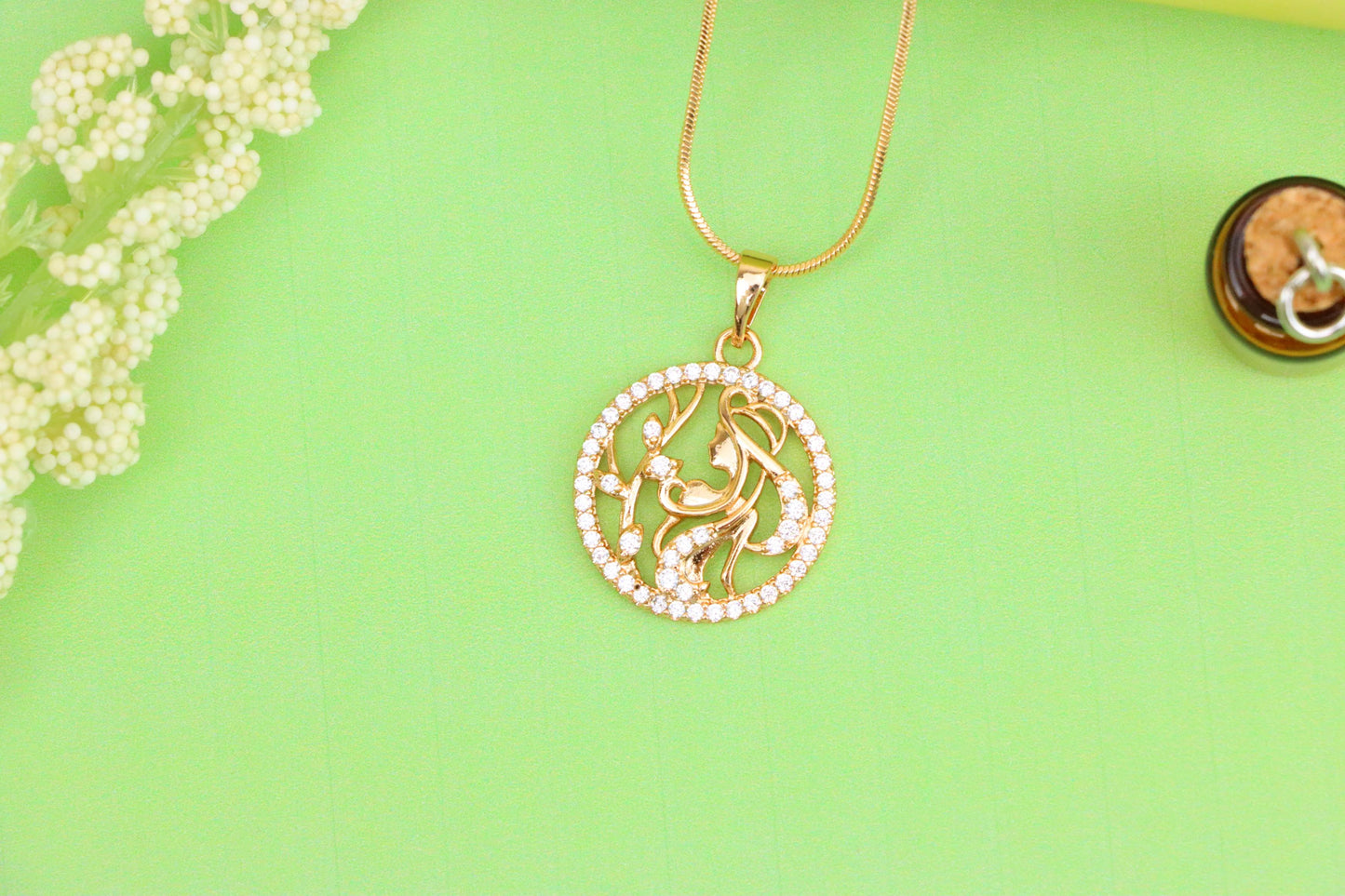 Elegant Rose Gold Round Pendant with Floral and Woman Silhouette, XPPT1516 (2140-9)