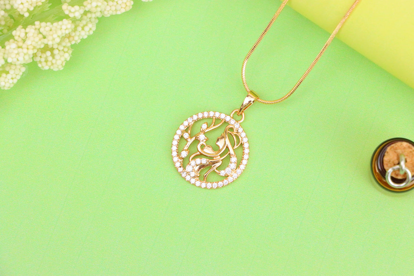 Elegant Rose Gold Round Pendant with Floral and Woman Silhouette, XPPT1516 (2140-9)