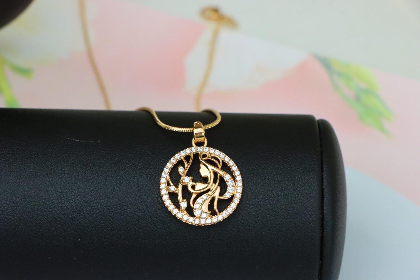 Elegant Rose Gold Round Pendant with Floral and Woman Silhouette, XPPT1516 (2140-9)