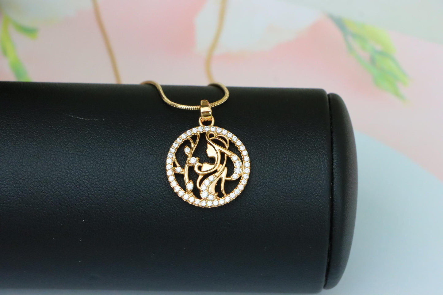 Elegant Rose Gold Round Pendant with Floral and Woman Silhouette, XPPT1516 (2140-9)